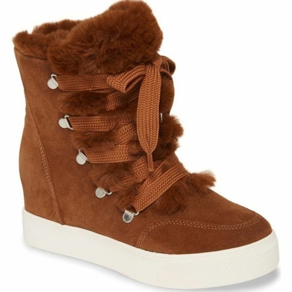 NWOB Steve Madden Wharton Faux Fur Suede Bootie, Size 9M - Picture 1 of 6